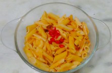 Tomato and Garlic Penne Pasta
