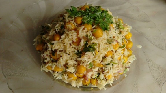 Chole Peyaz Pulao