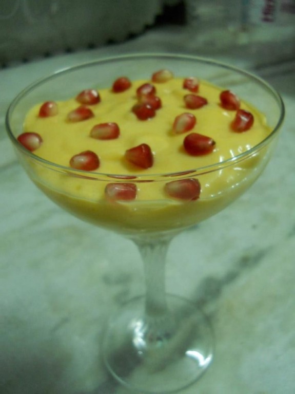 Mango Shake with Pomegranate