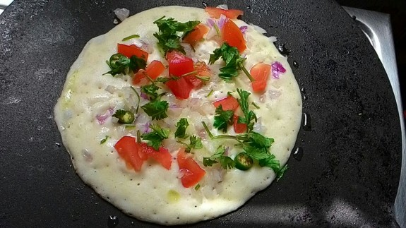 Onion Tomato Uttapam